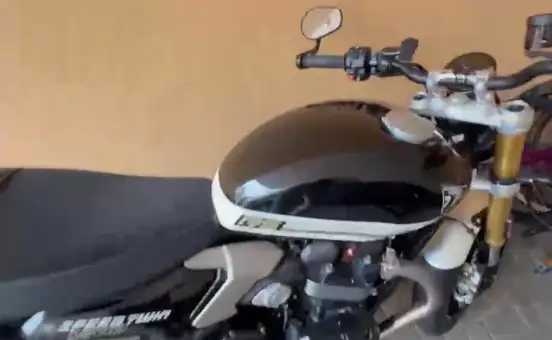 TRIUMPH-SPEED TWIN RS-2025