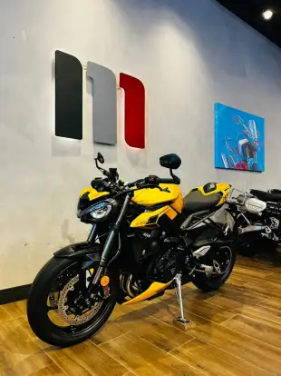 TRIUMPH-STREET TRIPLE RS ABS TRIUMPH-STREET TRIPLE RS ABS-2026