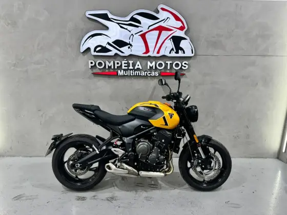 TRIUMPH TRIDENT 660 
