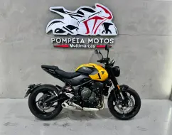 TRIUMPH TRIDENT 660 TRIUMPH TRIDENT 660