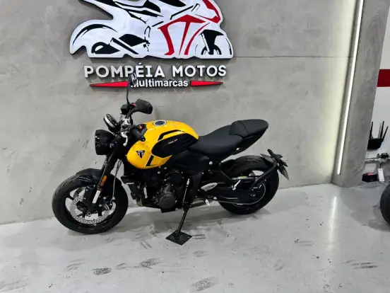 TRIUMPH-TRIDENT 660-2026