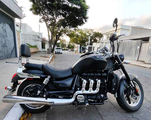 TRIUMPH-ROCKET III ROADSTER TRIUMPH-ROCKET III ROADSTER-2013