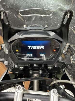 TRIUMPH-TIGER 800 XCX-2019