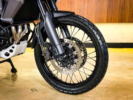 TRIUMPH-TIGER 800 XCX-2015