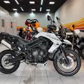 TRIUMPH TIGER 800 XCX TRIUMPH TIGER 800 XCX