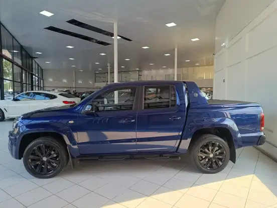 VOLKSWAGEN-AMAROK-2022