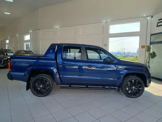 VOLKSWAGEN-AMAROK-2022