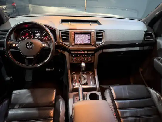 VOLKSWAGEN-AMAROK-2023