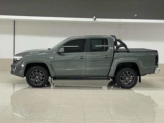 VOLKSWAGEN-AMAROK-3.0 V6 TDI DIESEL HIGHLINE CD 4MOTION AUTOMÁTICO VOLKSWAGEN-AMAROK-2025