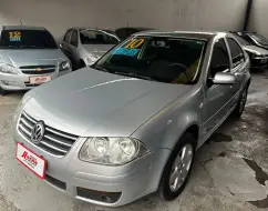 VOLKSWAGEN BORA 2.0 MI 8V FLEX 4P AUTOMÁTICO VOLKSWAGEN BORA 2.0 MI 8V FLEX 4P AUTOMÁTICO