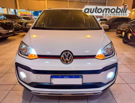 VOLKSWAGEN-CROSS UP-2018