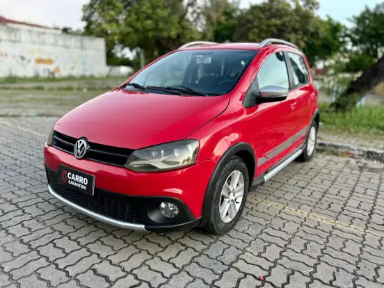 VOLKSWAGEN-CROSSFOX-2011