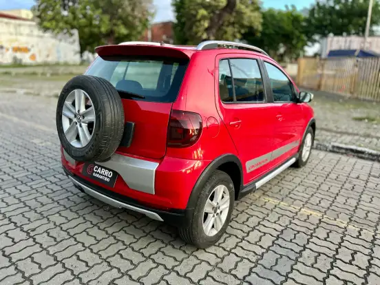 VOLKSWAGEN-CROSSFOX-2011