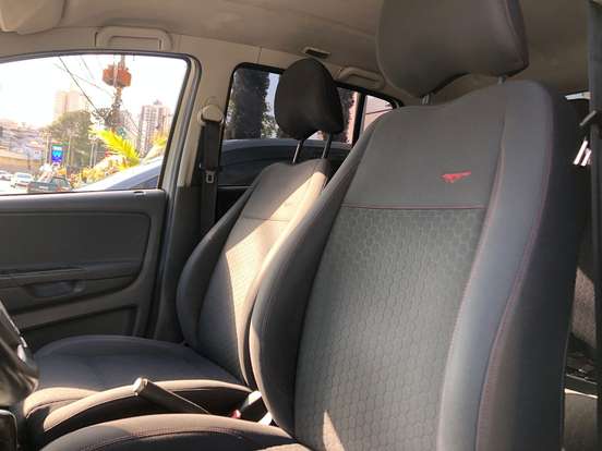 VOLKSWAGEN-CROSSFOX-1.6 MI FLEX 8V 4P AUTOMATIZADO VOLKSWAGEN-CROSSFOX-2014