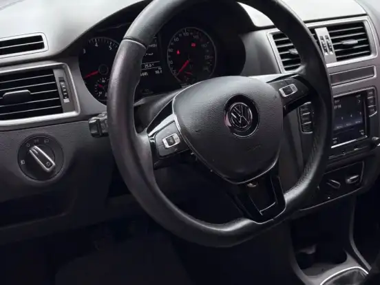 VOLKSWAGEN-FOX-1.6 MSI TOTAL FLEX XTREME 4P MANUAL VOLKSWAGEN-FOX-2020