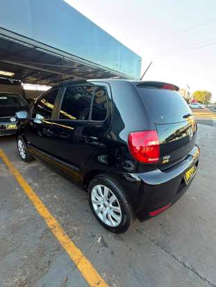 VOLKSWAGEN-FOX-2013
