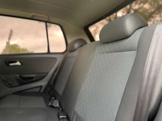 VOLKSWAGEN-FOX-2014