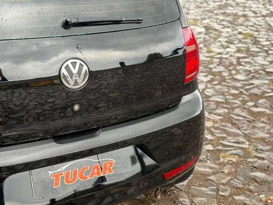 VOLKSWAGEN-FOX-1.0 MI 8V FLEX 4P MANUAL VOLKSWAGEN-FOX-2014