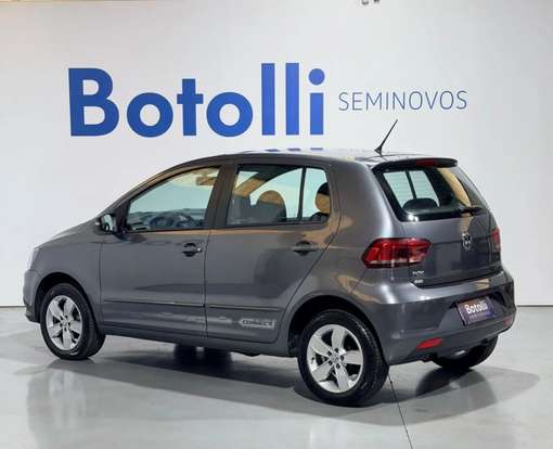 VOLKSWAGEN-FOX-2019