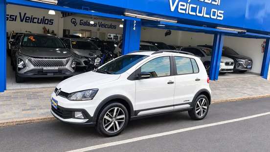 VOLKSWAGEN-FOX-2018