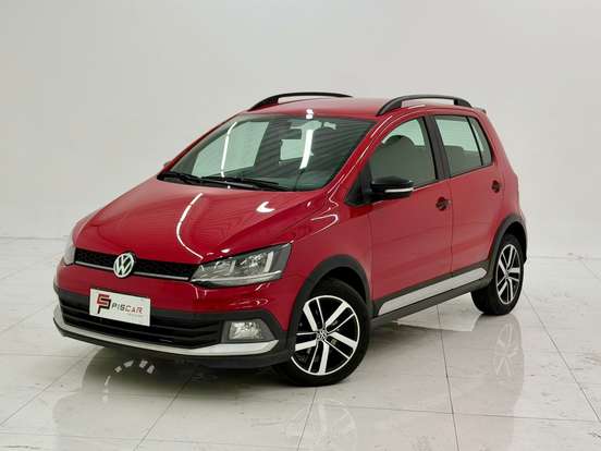 VOLKSWAGEN-FOX-2020