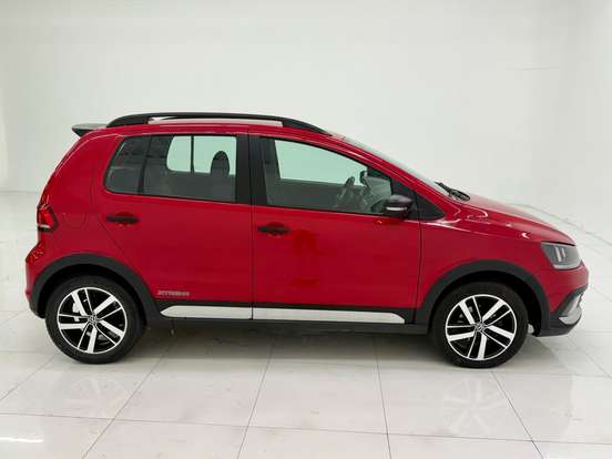 VOLKSWAGEN-FOX-1.6 MSI TOTAL FLEX XTREME 4P MANUAL VOLKSWAGEN-FOX-2020