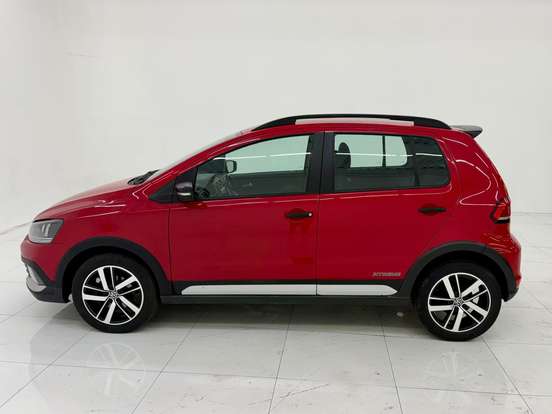 VOLKSWAGEN-FOX-2020