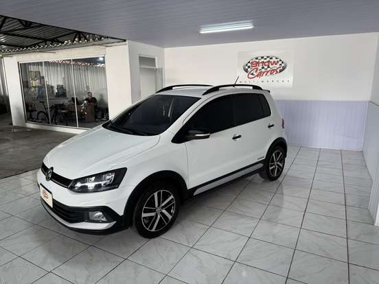 VOLKSWAGEN-FOX-1.6 MSI TOTAL FLEX XTREME 4P MANUAL VOLKSWAGEN-FOX-2017