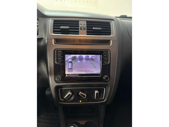 VOLKSWAGEN-FOX-1.6 MSI TOTAL FLEX XTREME 4P MANUAL VOLKSWAGEN-FOX-2017