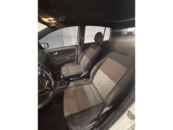 VOLKSWAGEN-FOX-1.6 MSI TOTAL FLEX XTREME 4P MANUAL VOLKSWAGEN-FOX-2017