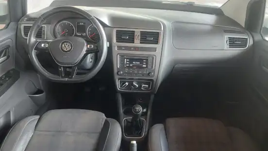 VOLKSWAGEN-GOL-2013