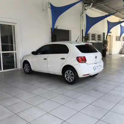 VOLKSWAGEN-GOL-2016