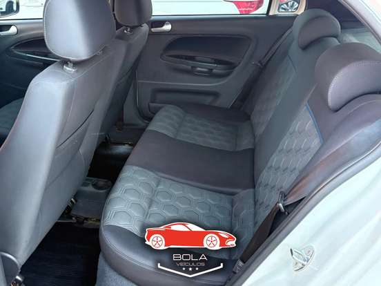 VOLKSWAGEN-GOL-1.0 MI SELEÇÃO 8V FLEX 4P MANUAL G.VI VOLKSWAGEN-GOL-2014