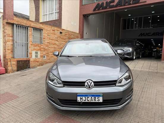 VOLKSWAGEN-GOLF-2017