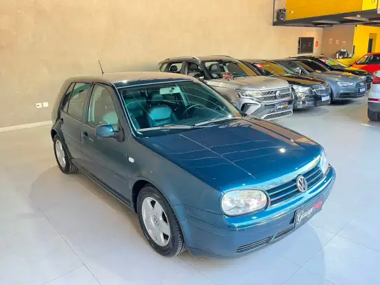 VOLKSWAGEN-GOLF-2002