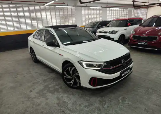 VOLKSWAGEN-JETTA-2023