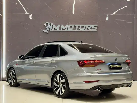 VOLKSWAGEN-JETTA-2020
