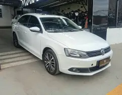 VOLKSWAGEN JETTA 2.0 TSI HIGHLINE 200CV GASOLINA 4P TIPTRONIC VOLKSWAGEN JETTA 2.0 TSI HIGHLINE 200CV GASOLINA 4P TIPTRONIC