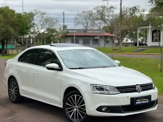 VOLKSWAGEN-JETTA-2.0 TSI HIGHLINE 200CV GASOLINA 4P TIPTRONIC VOLKSWAGEN-JETTA-2013