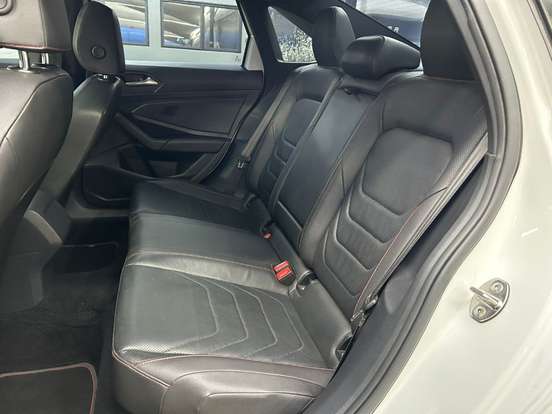 VOLKSWAGEN-JETTA-2.0 350 TSI GASOLINA GLI DSG VOLKSWAGEN-JETTA-2019