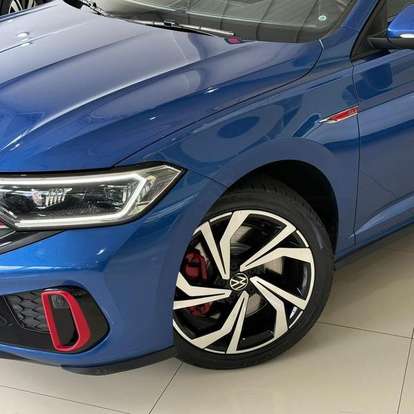 VOLKSWAGEN-JETTA-2023