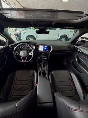 VOLKSWAGEN-JETTA-2023