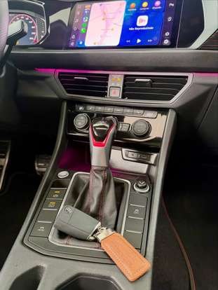 VOLKSWAGEN-JETTA-2023