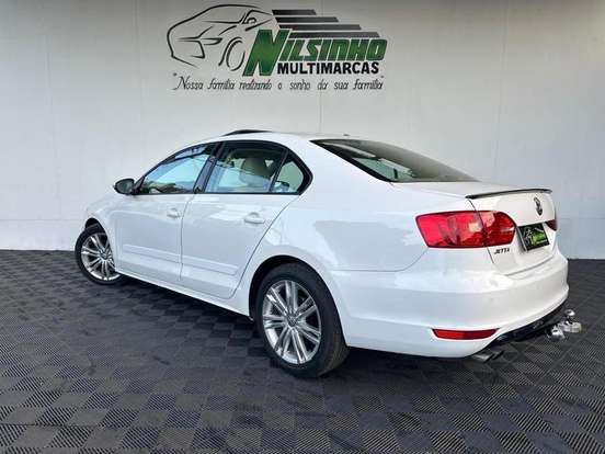 VOLKSWAGEN-JETTA-2.0 COMFORTLINE FLEX 4P MANUAL VOLKSWAGEN-JETTA-2013