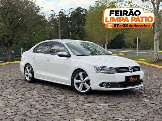VOLKSWAGEN JETTA 2.0 COMFORTLINE FLEX 4P TIPTRONIC