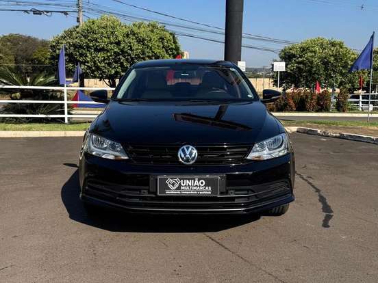 VOLKSWAGEN-JETTA-2015