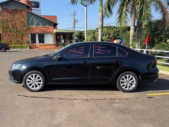 VOLKSWAGEN-JETTA-2.0 TRENDLINE FLEX 4P TIPTRONIC VOLKSWAGEN-JETTA-2015