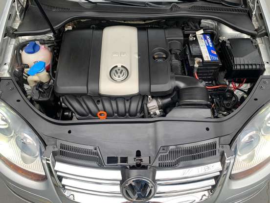 VOLKSWAGEN-JETTA-2.5 I VARIANT 20V 170CV GASOLINA 4P TIPTRONIC VOLKSWAGEN-JETTA-2008