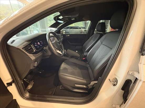 VOLKSWAGEN-NIVUS-1.0 200 TSI TOTAL FLEX HIGHLINE AUTOMÁTICO VOLKSWAGEN-NIVUS-2025