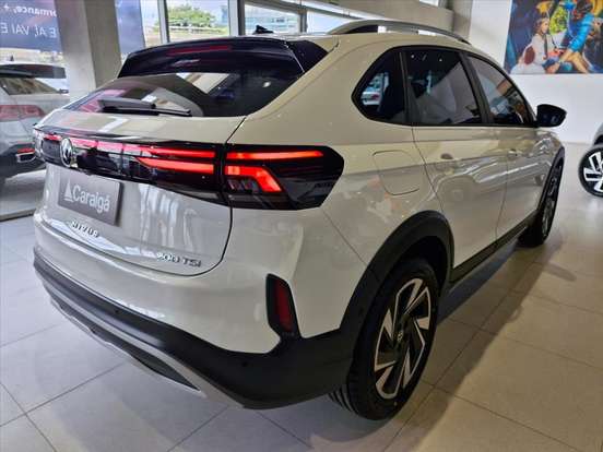 VOLKSWAGEN-NIVUS-1.0 200 TSI TOTAL FLEX HIGHLINE AUTOMÁTICO VOLKSWAGEN-NIVUS-2026